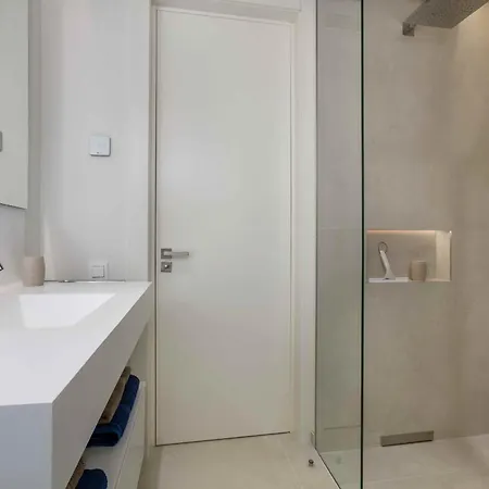 3060 With Extraordinary Sea Views In Pal Apartment *
