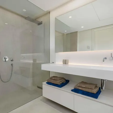 Apartment 3060 With Extraordinary Sea Views In Pal *